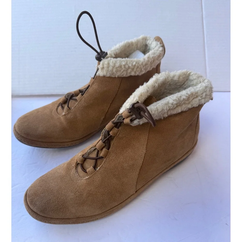Lands End Women's Suede Ankle‎ Boots Tan Brown Sz 9B Sherpa Lining Stylish Warm